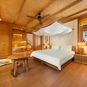 Family King Suite